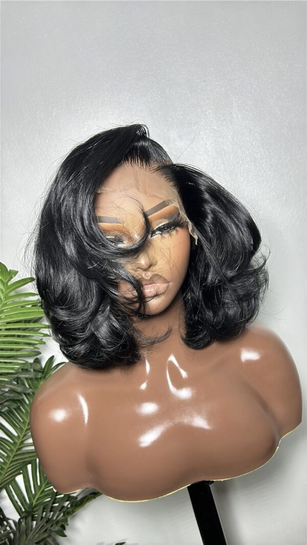 Noelle layered Bob – 10” | 300g | 6x6 HD Closure | side part   Color- Jet black